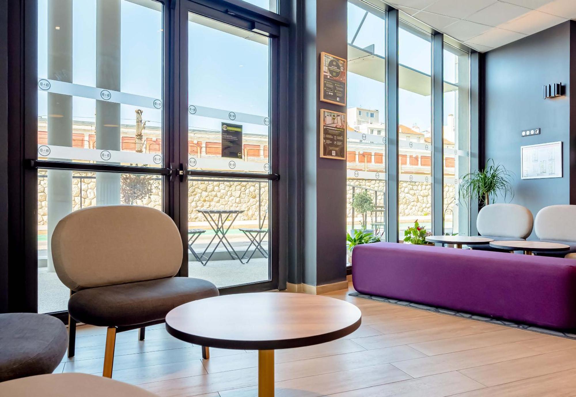 B&B Hotel Toulon Centre Gare Exterior photo