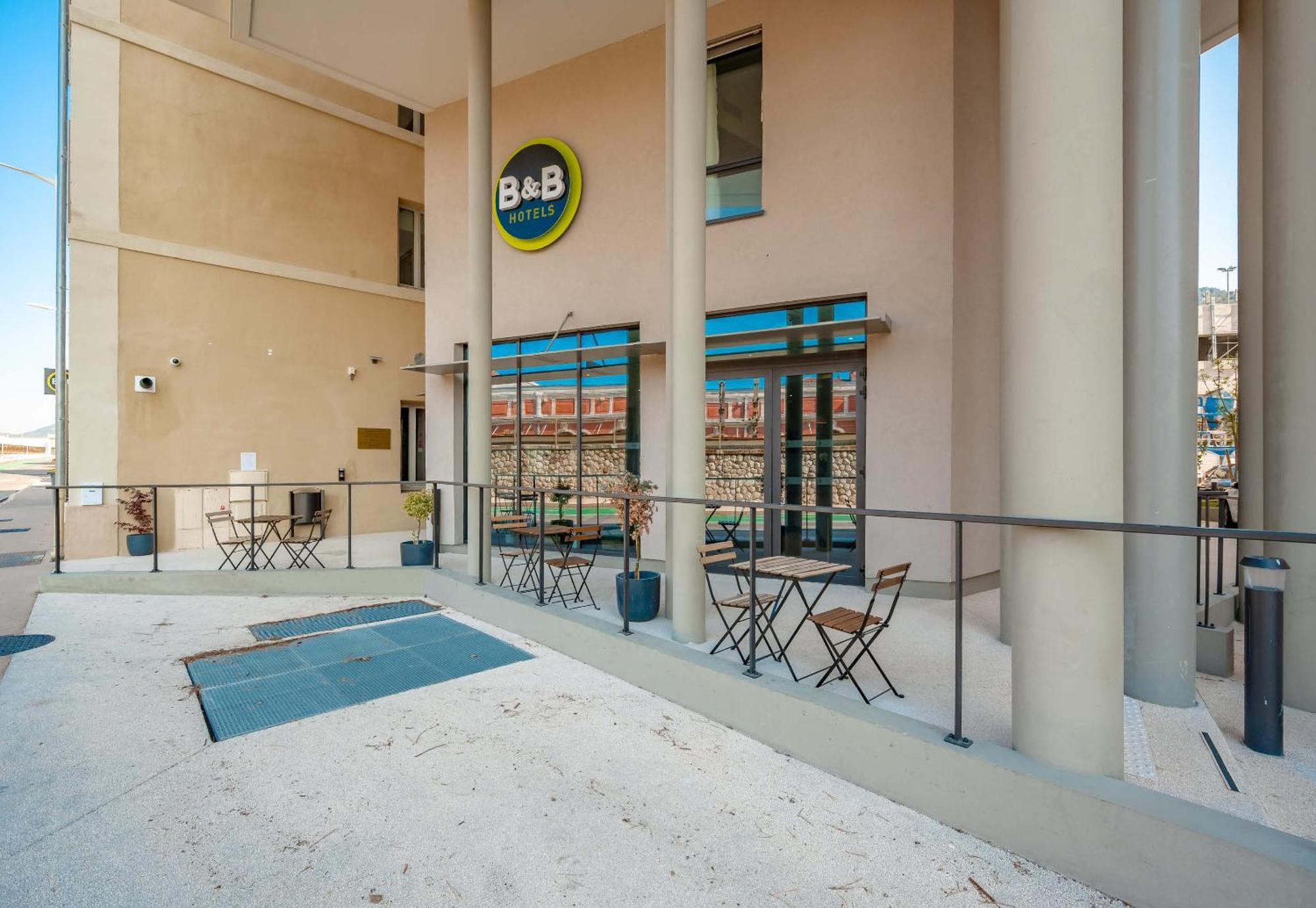 B&B Hotel Toulon Centre Gare Exterior photo